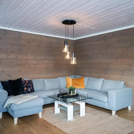 Fjellgrend - With Jacuzzi & 3 Bedrooms Apartment Stranda (More og Romsdal)