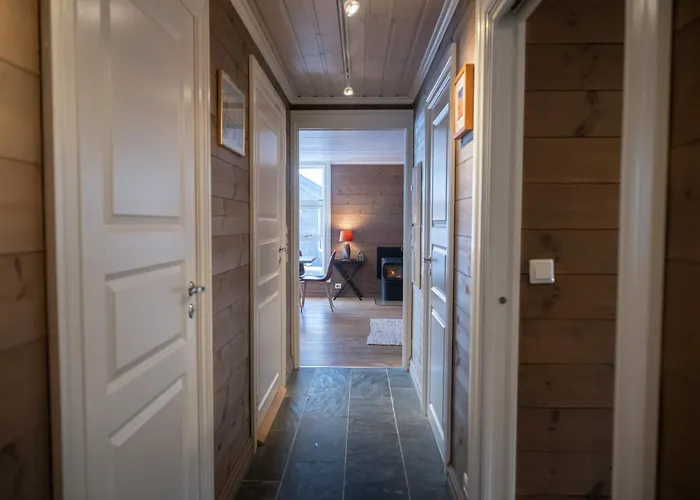 Fjellgrend - With Jacuzzi & 3 Bedrooms Apartamento *