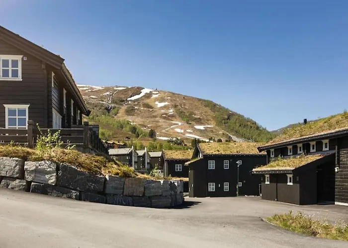 Fjellgrend - With Jacuzzi & 3 Bedrooms Stranda (More og Romsdal)